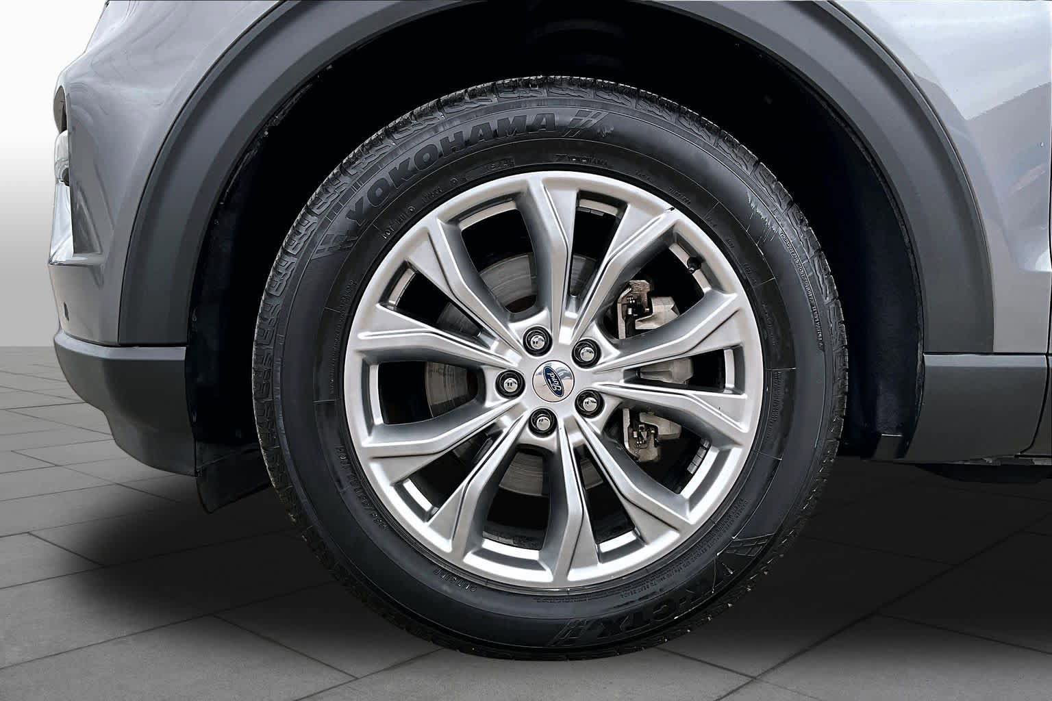 Used 2022 Ford Explorer Limited RWD image 11