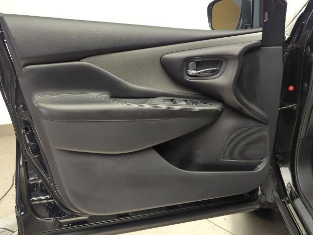 Used 2023 Nissan Murano S image 23