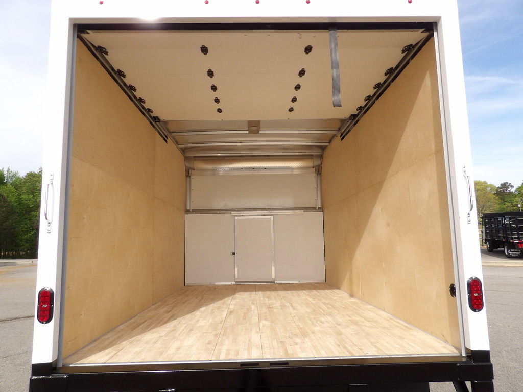 Used 2024 Ford E-350 and Econoline 350 Super Duty w/ Driver's Safety Package RWD image 31