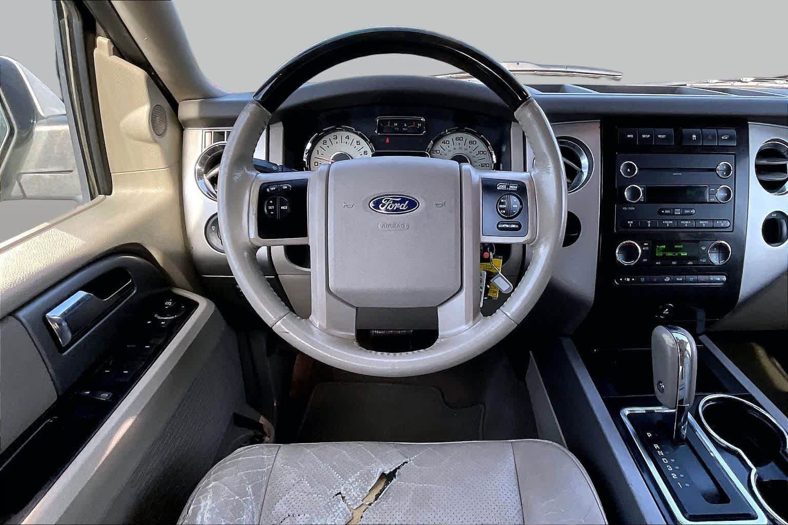 Used 2011 Ford Expedition Limited RWD image 5