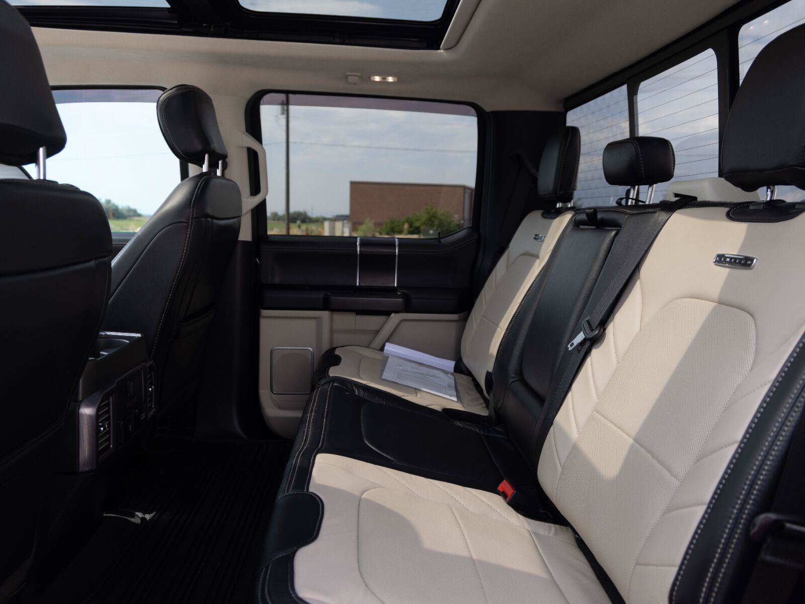 Used 2020 Ford F350 Limited AWD/4WD image 21