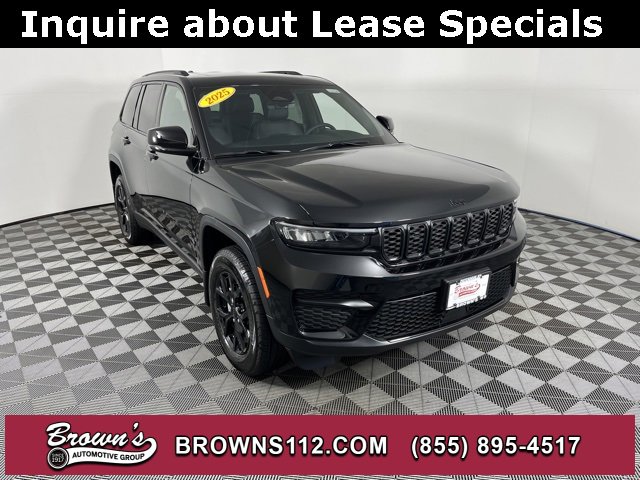 Used 2025 Jeep Grand Cherokee Altitude