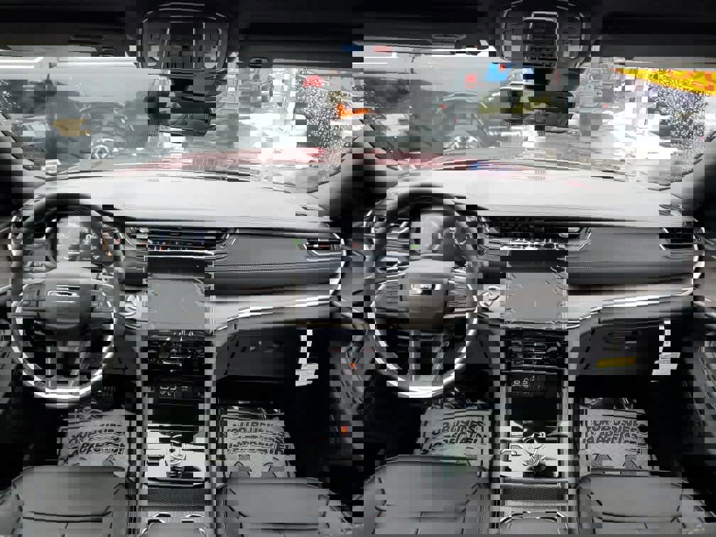 New 2025 Jeep Grand Cherokee Limited image 17