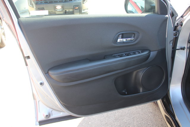 Used 2022 Honda HR-V Sport image 16