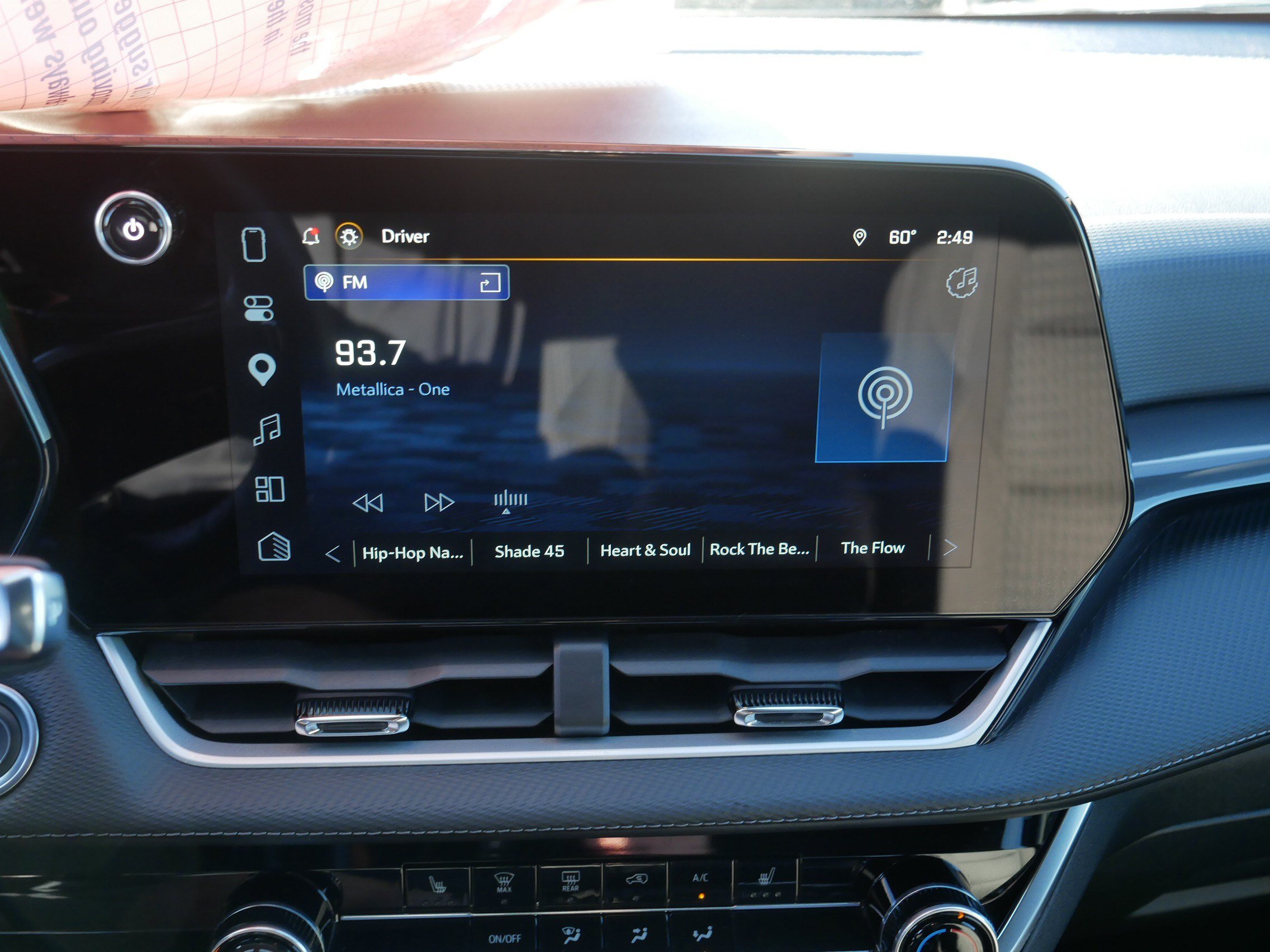 Used 2025 Chevrolet Equinox LT AWD/4WD image 22
