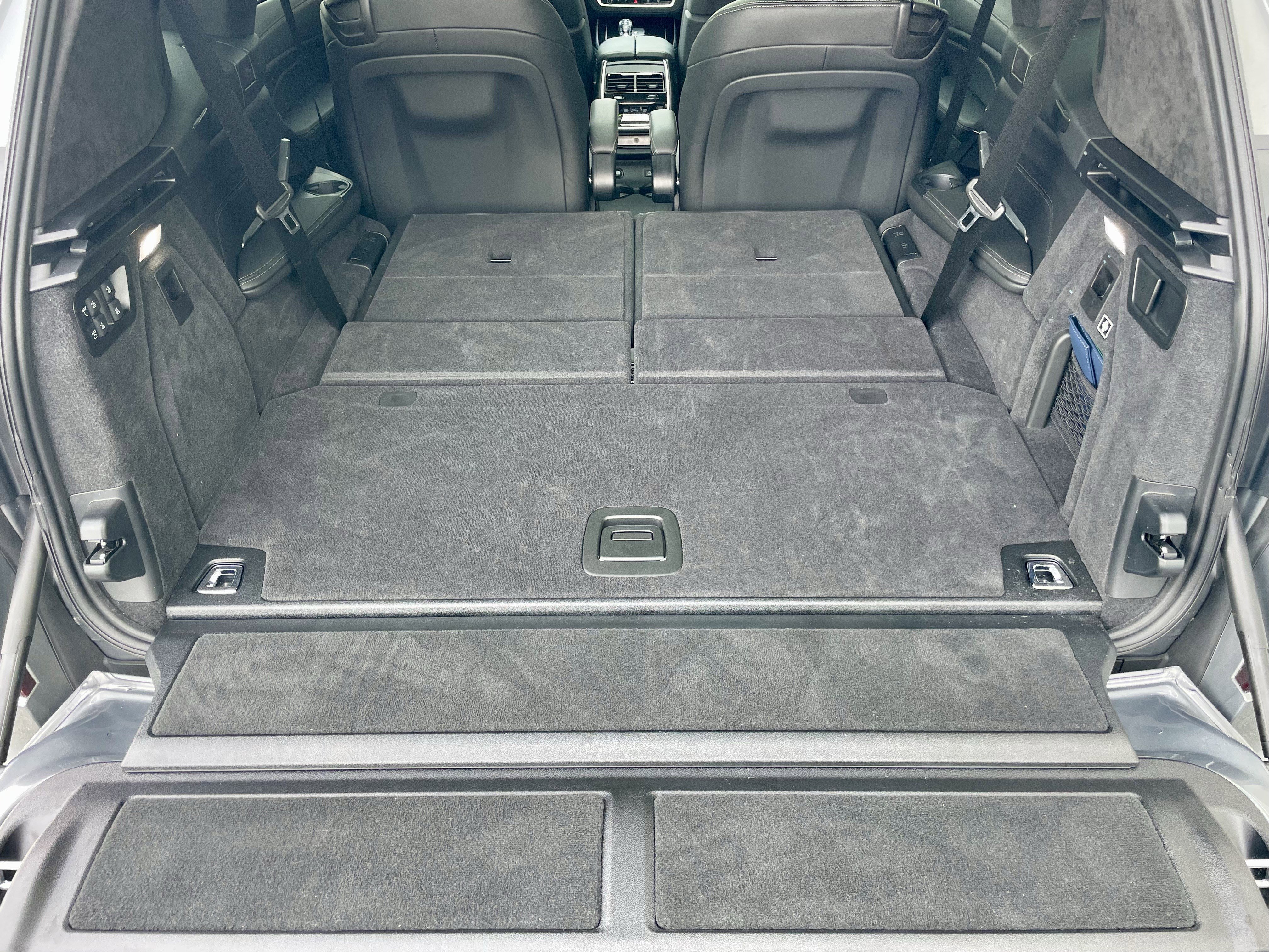 Used 2025 BMW ALPINA XB7 image 37