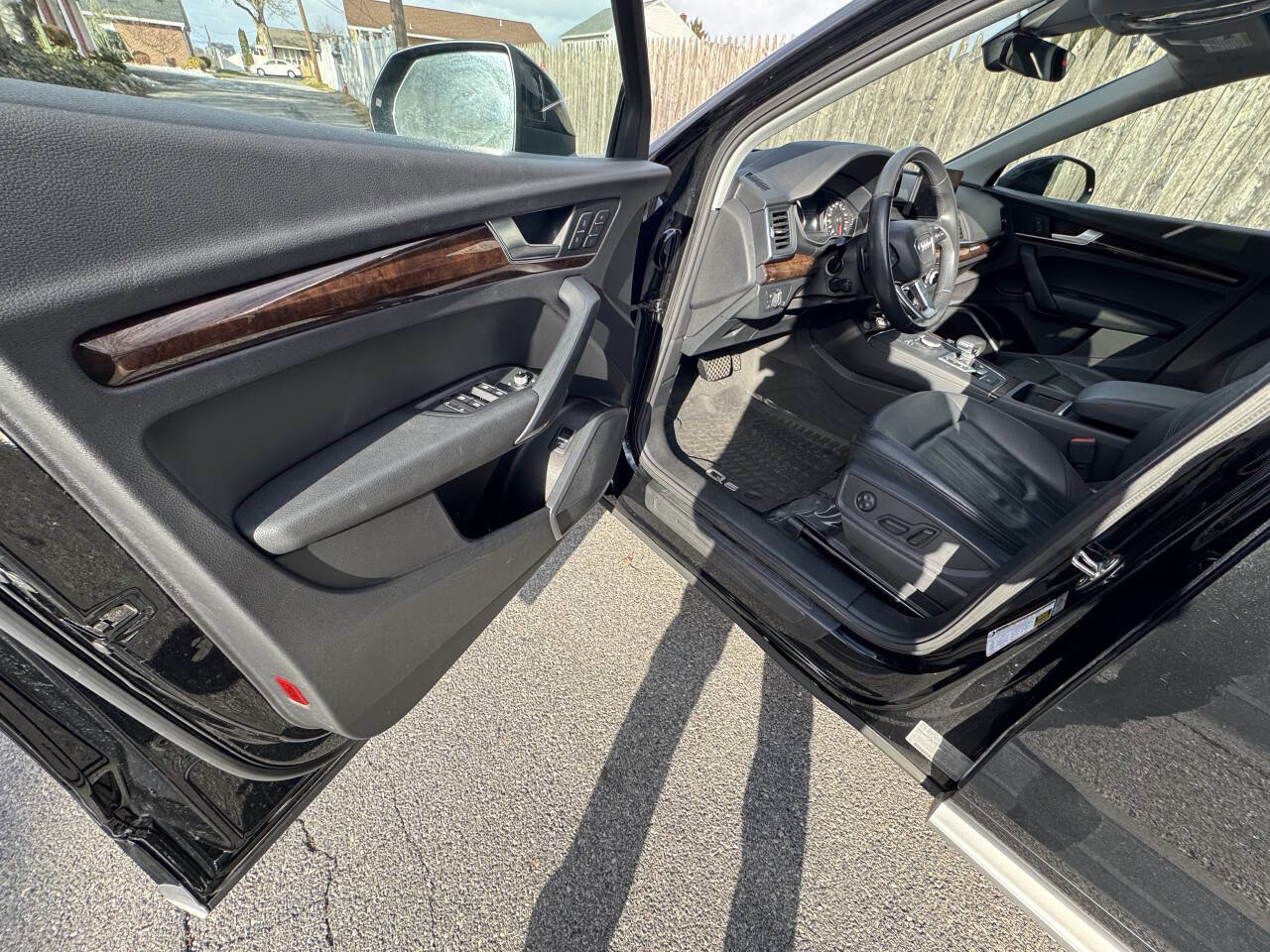 Used 2020 Audi Q5 2.0T Premium w/ Convenience Package image 26