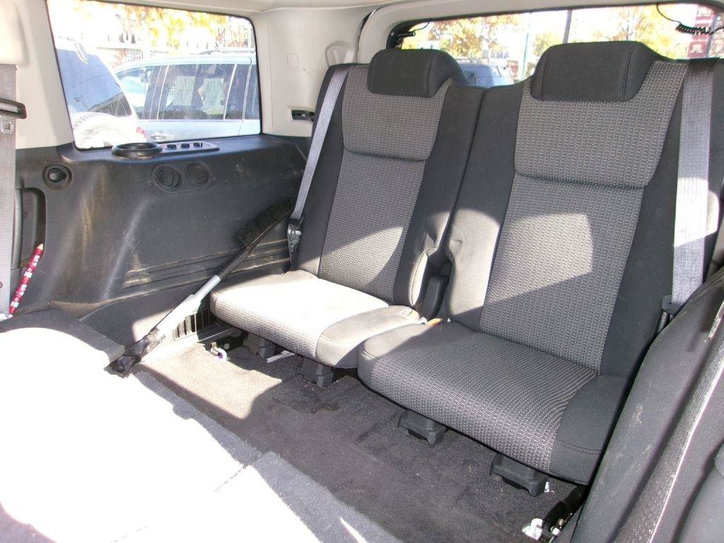 Used 2010 Nissan Cube 1.8 S w/ Interior Designer Pkg FWD image 4