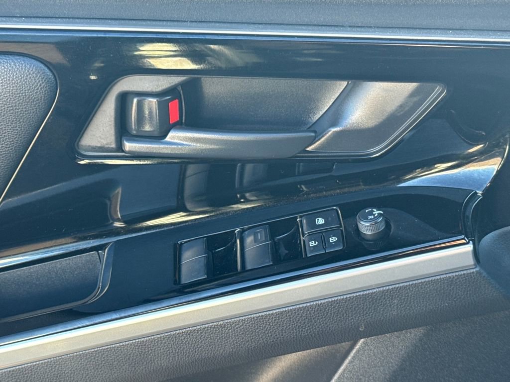 Used 2024 Toyota bZ4X XLE image 36