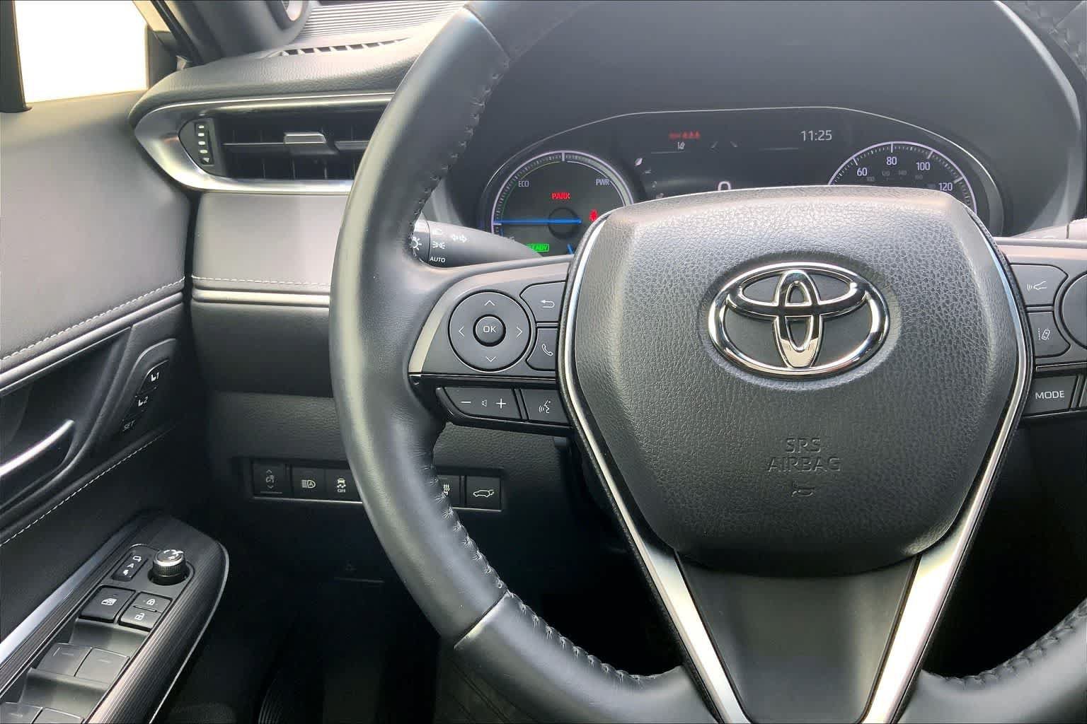 Used 2021 Toyota Venza XLE w/ Softex Package AWD/4WD image 24
