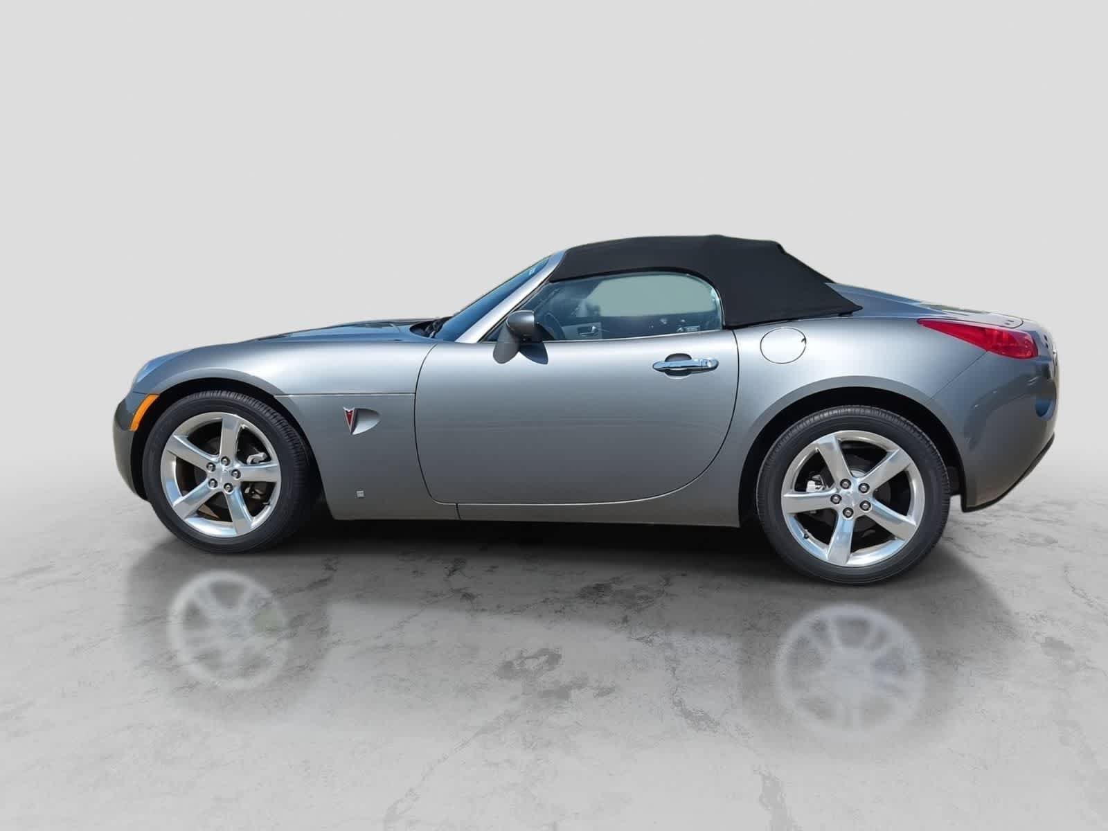 Used 2006 Pontiac Solstice Convertible w/ Premium Package RWD image 5