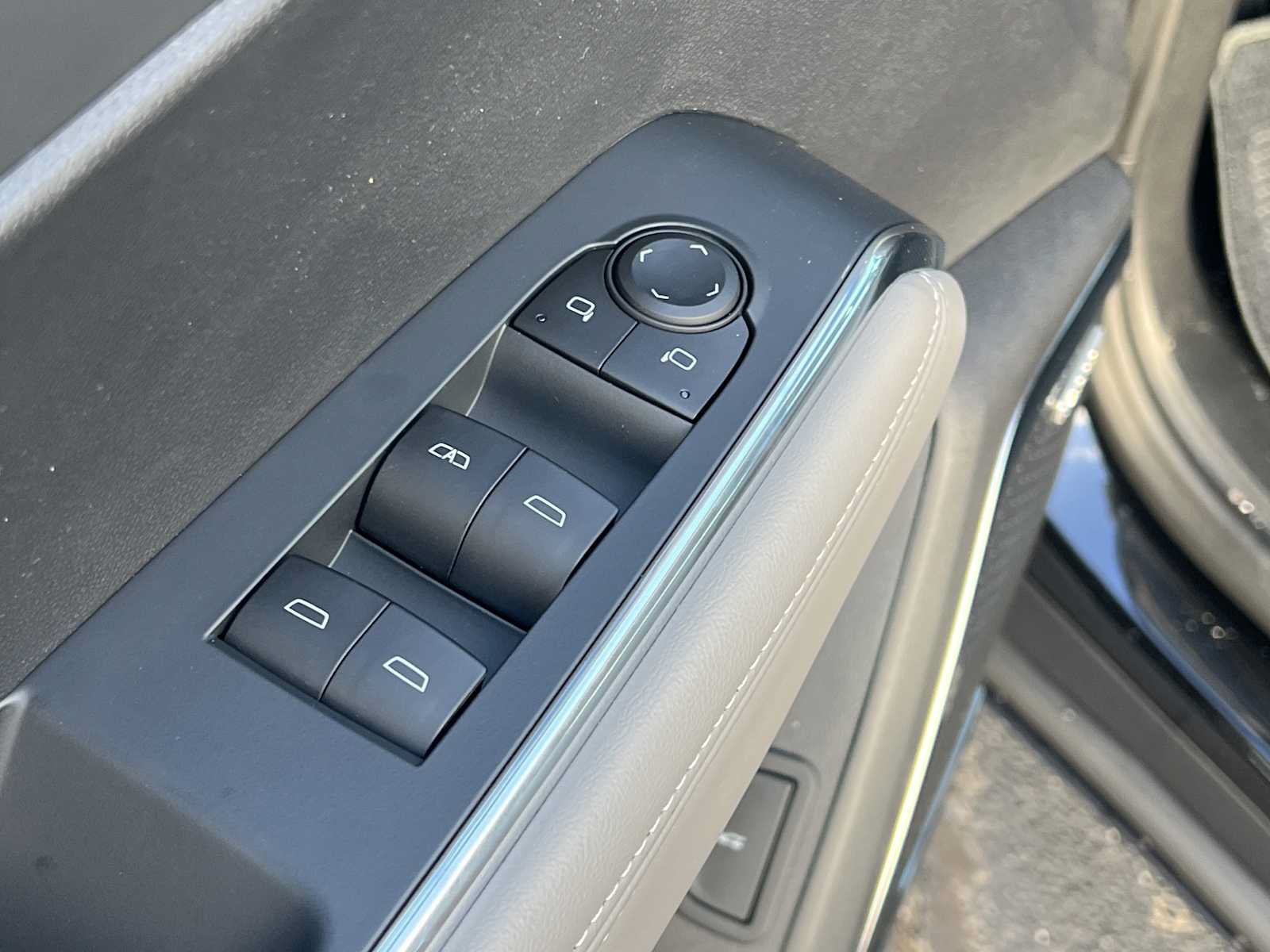 New 2026 GMC Acadia Elevation w/ Black Edition FWD image 14