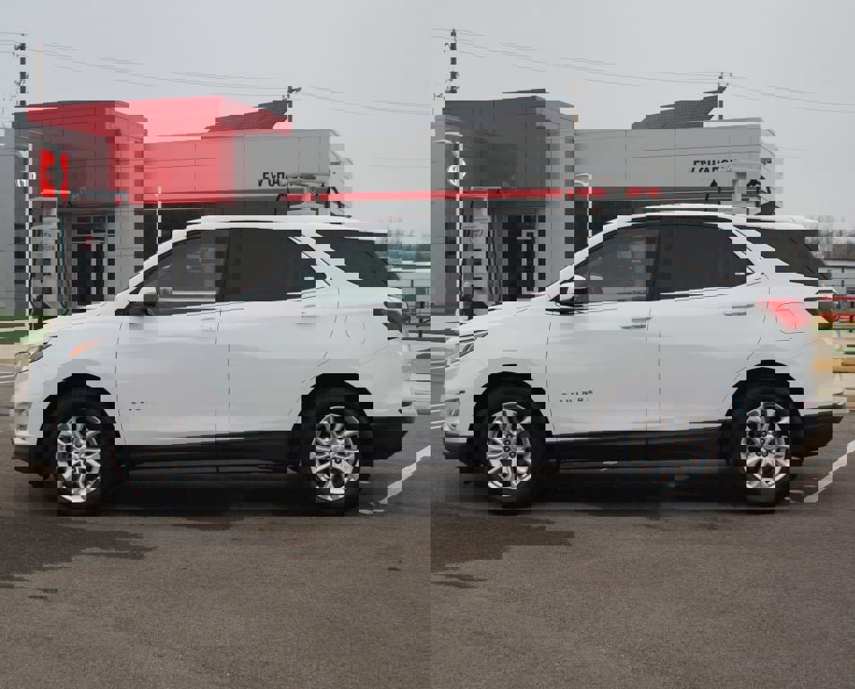 Used 2018 Chevrolet Equinox LT image 13