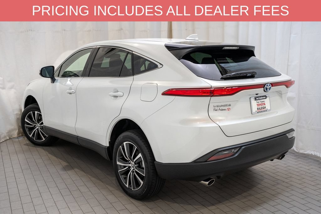 Certified 2024 Toyota Venza LE AWD/4WD image 3