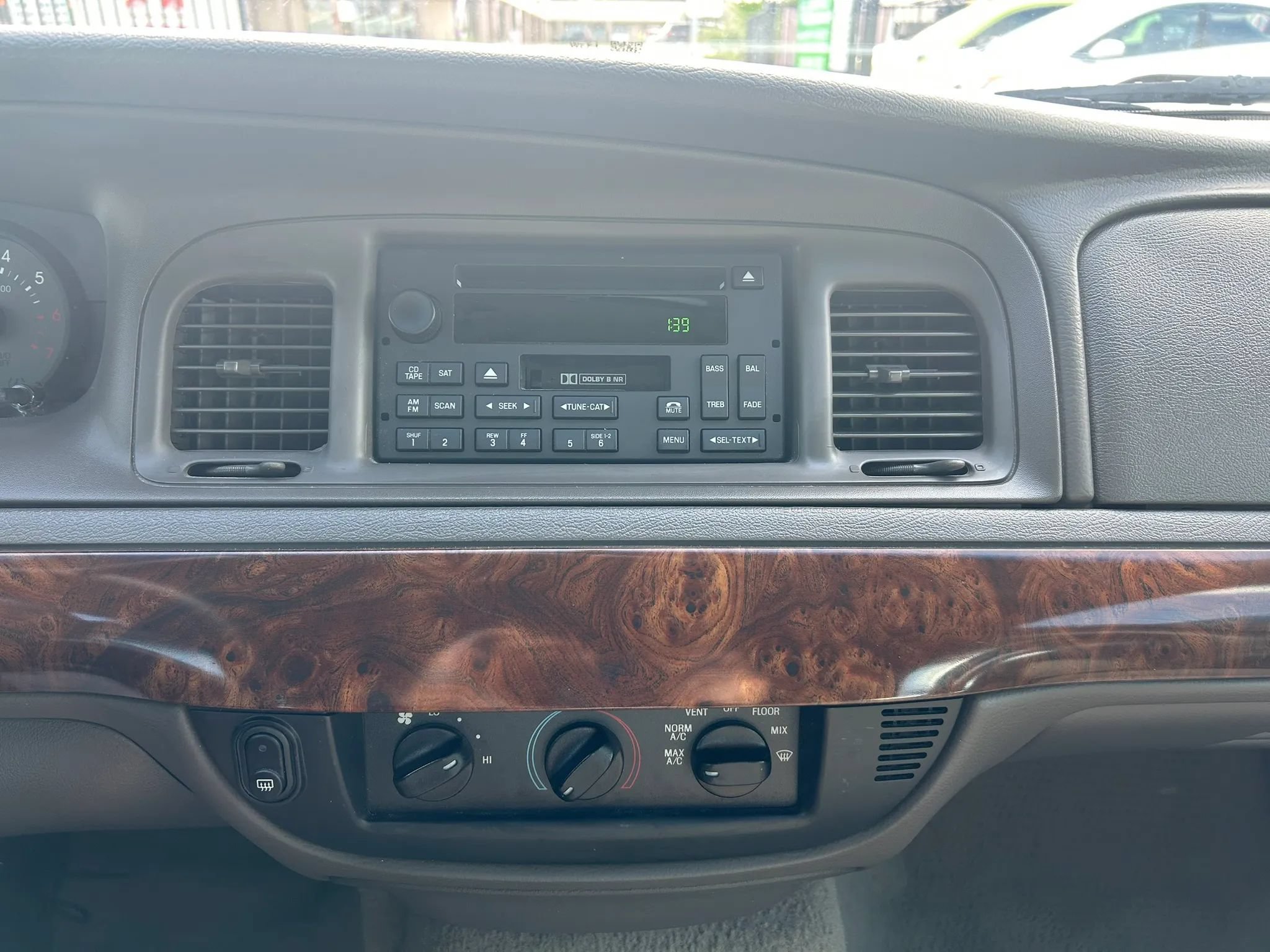 Used 2006 Mercury Grand Marquis GS RWD image 22