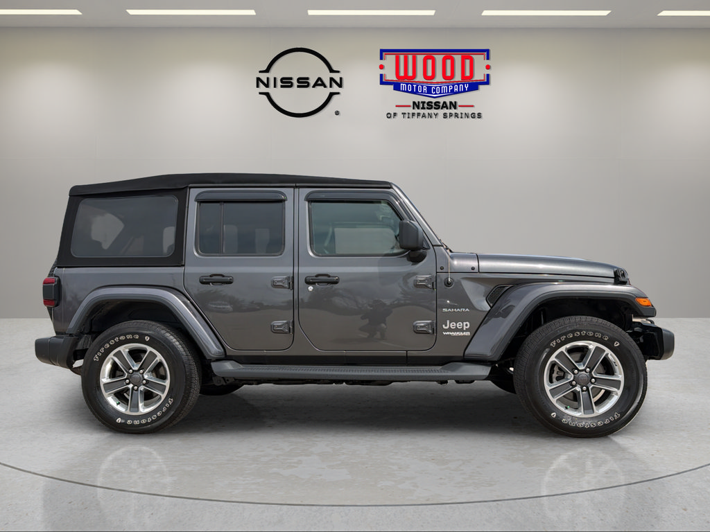 Used 2018 Jeep Wrangler Unlimited Sahara w/ Safety Group AWD/4WD image 2