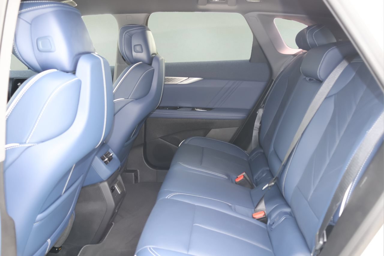 New 2027 Cadillac Optiq Premium Luxury AWD/4WD image 14