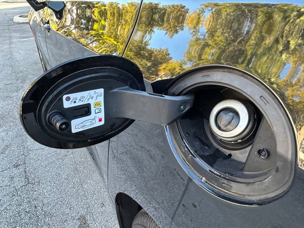 Certified 2024 Chrysler Pacifica Touring-L image 41