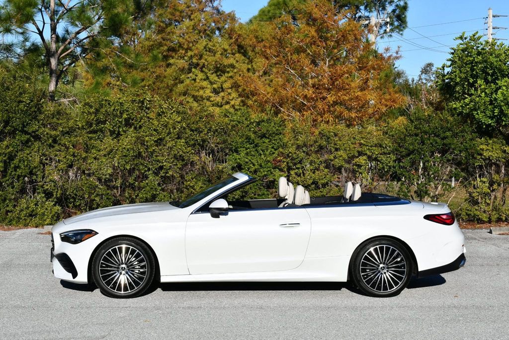 Used 2025 Mercedes-Benz CLE 300 4MATIC Cabriolet image 3
