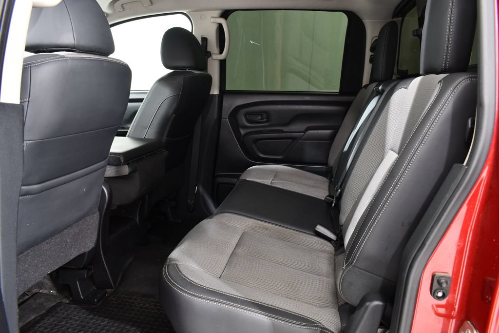 Used 2019 Nissan Titan S AWD/4WD image 16