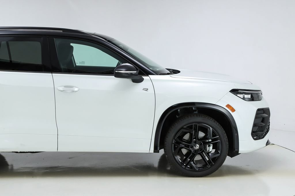 New 2026 Volkswagen Tiguan SE R-Line image 52