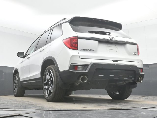 Used 2023 Honda Passport Elite image 32