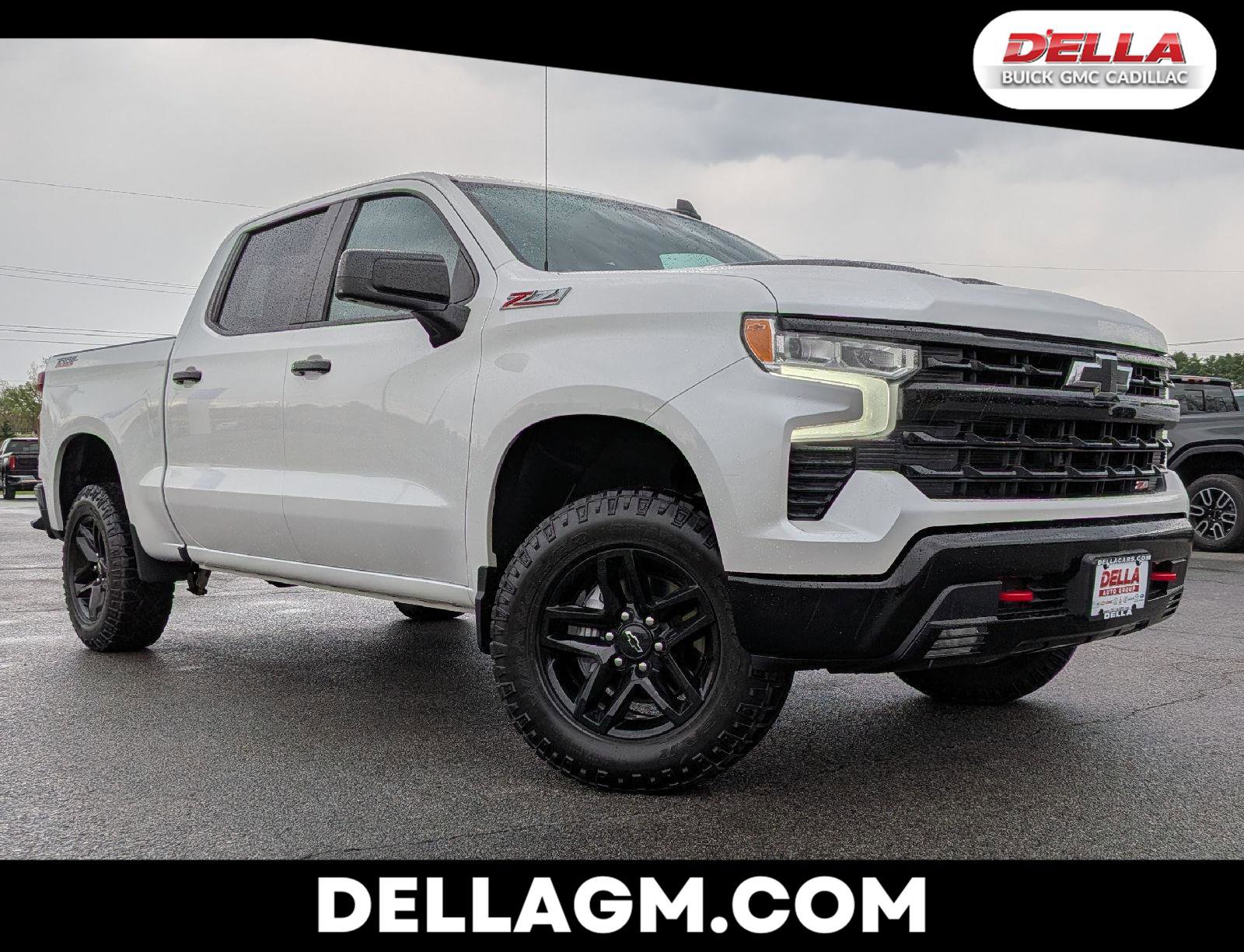Used 2022 Chevrolet Silverado 1500 LT Trail Boss w/ Convenience Package II AWD/4WD image 1