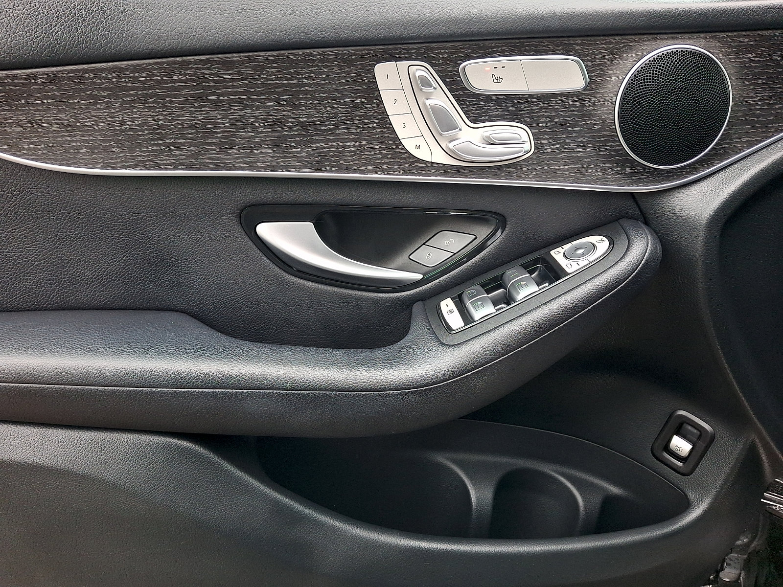 Used 2022 Mercedes-Benz GLC 300 4MATIC image 14