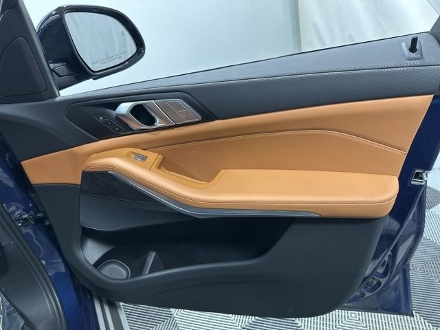 Used 2022 BMW X7 xDrive40i w/ M Sport Package image 38