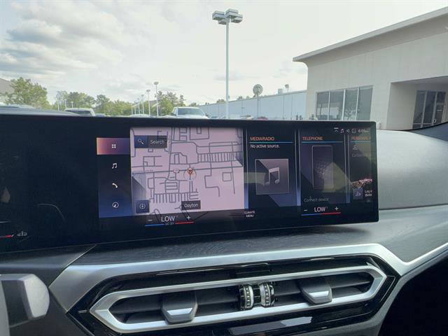 Used 2024 BMW 430i xDrive Coupe w/ M Sport Package AWD/4WD image 15