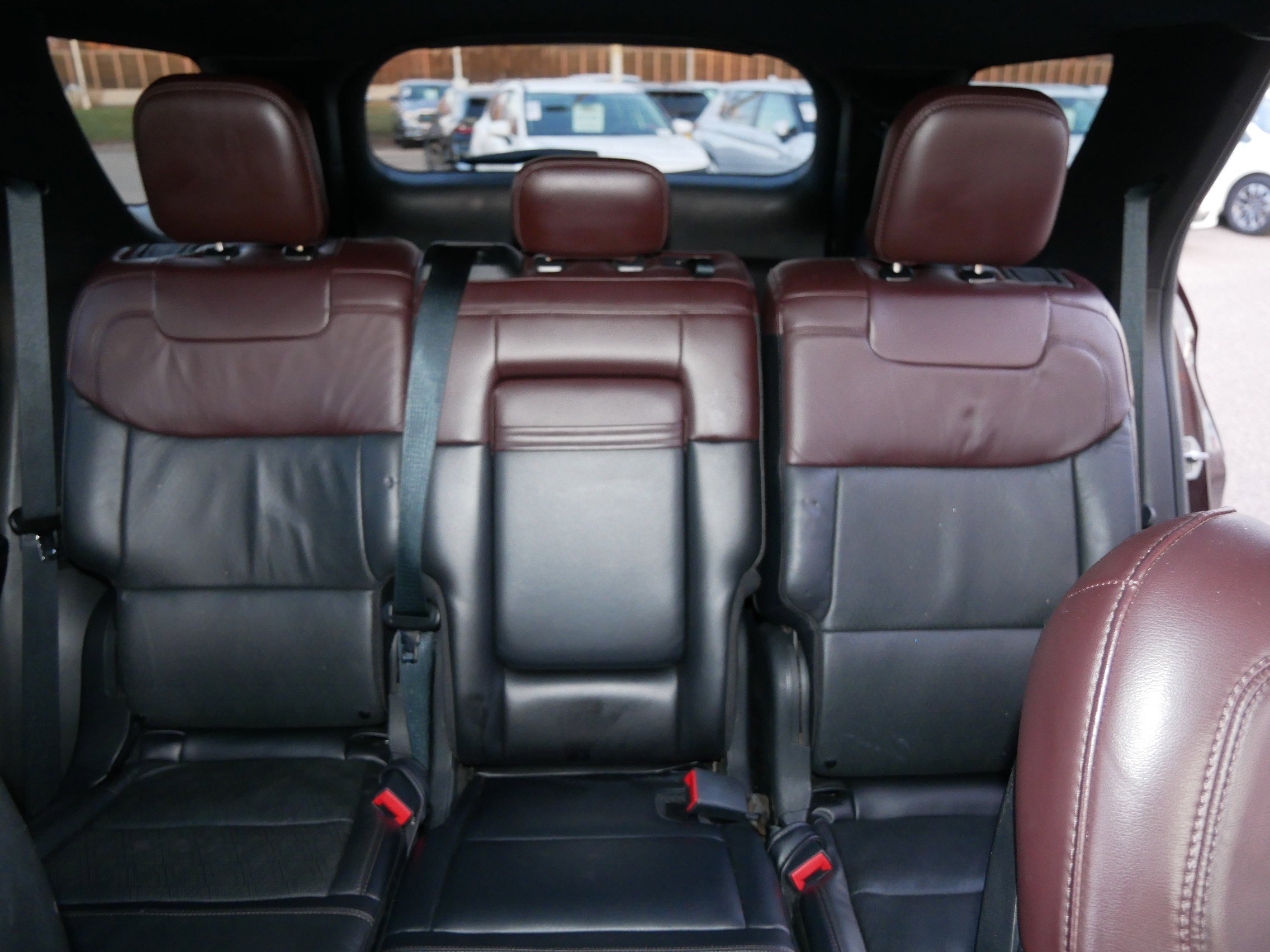 Certified 2020 Ford Explorer Platinum w/ Premium Technology Package image 13