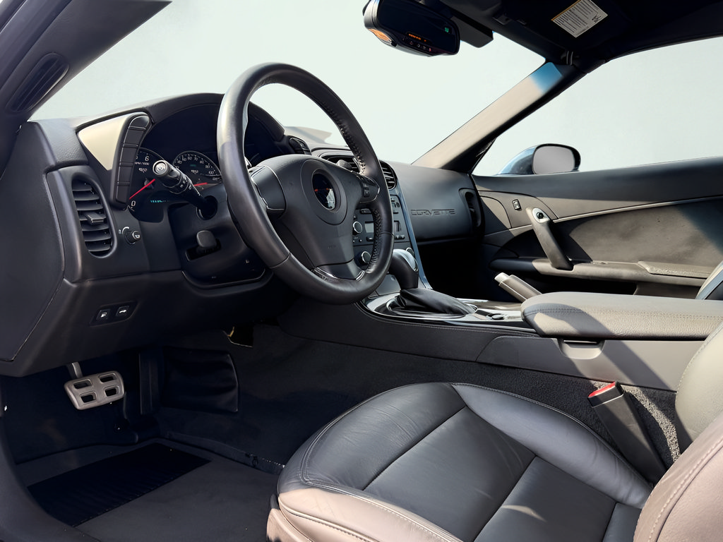 Used 2013 Chevrolet Corvette Grand Sport RWD image 2