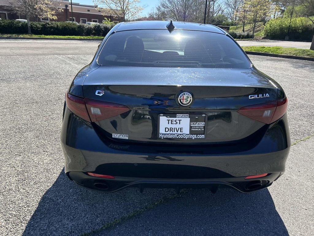Used 2022 Alfa Romeo Giulia Veloce image 6