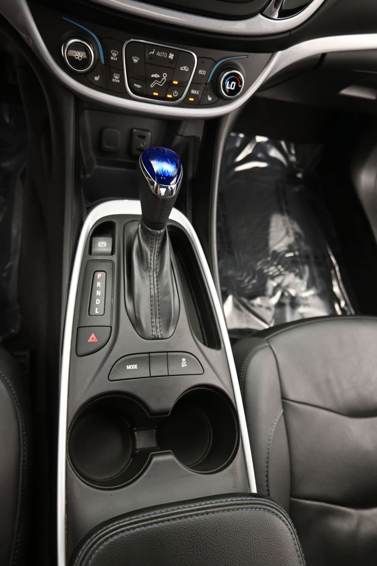 Used 2018 Chevrolet Volt LT w/ Comfort Package FWD image 21