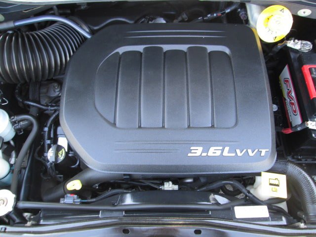 Used 2013 Dodge Grand Caravan SE FWD image 20