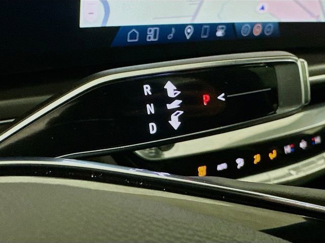 Used 2024 Cadillac Lyriq Tech image 18