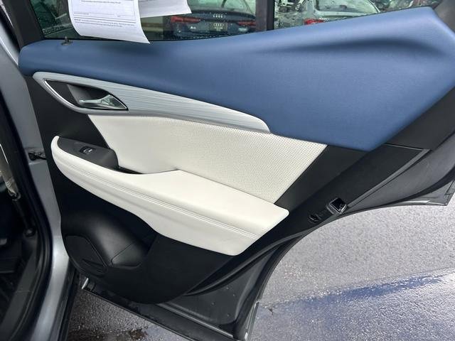 Used 2024 Buick Envision Avenir image 22