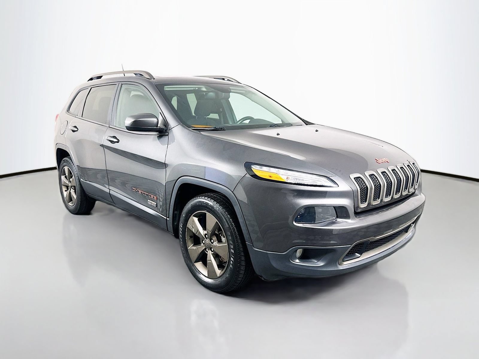 Used 2017 Jeep Cherokee 75th Anniversary AWD/4WD video 1