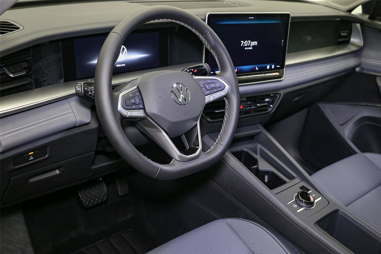 New 2026 Volkswagen Tiguan SE AWD/4WD image 19