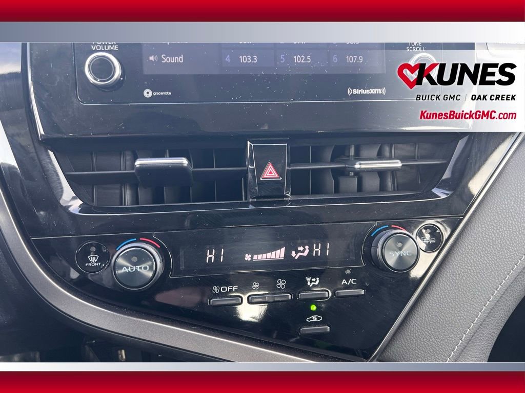 Used 2024 Toyota Camry SE image 18