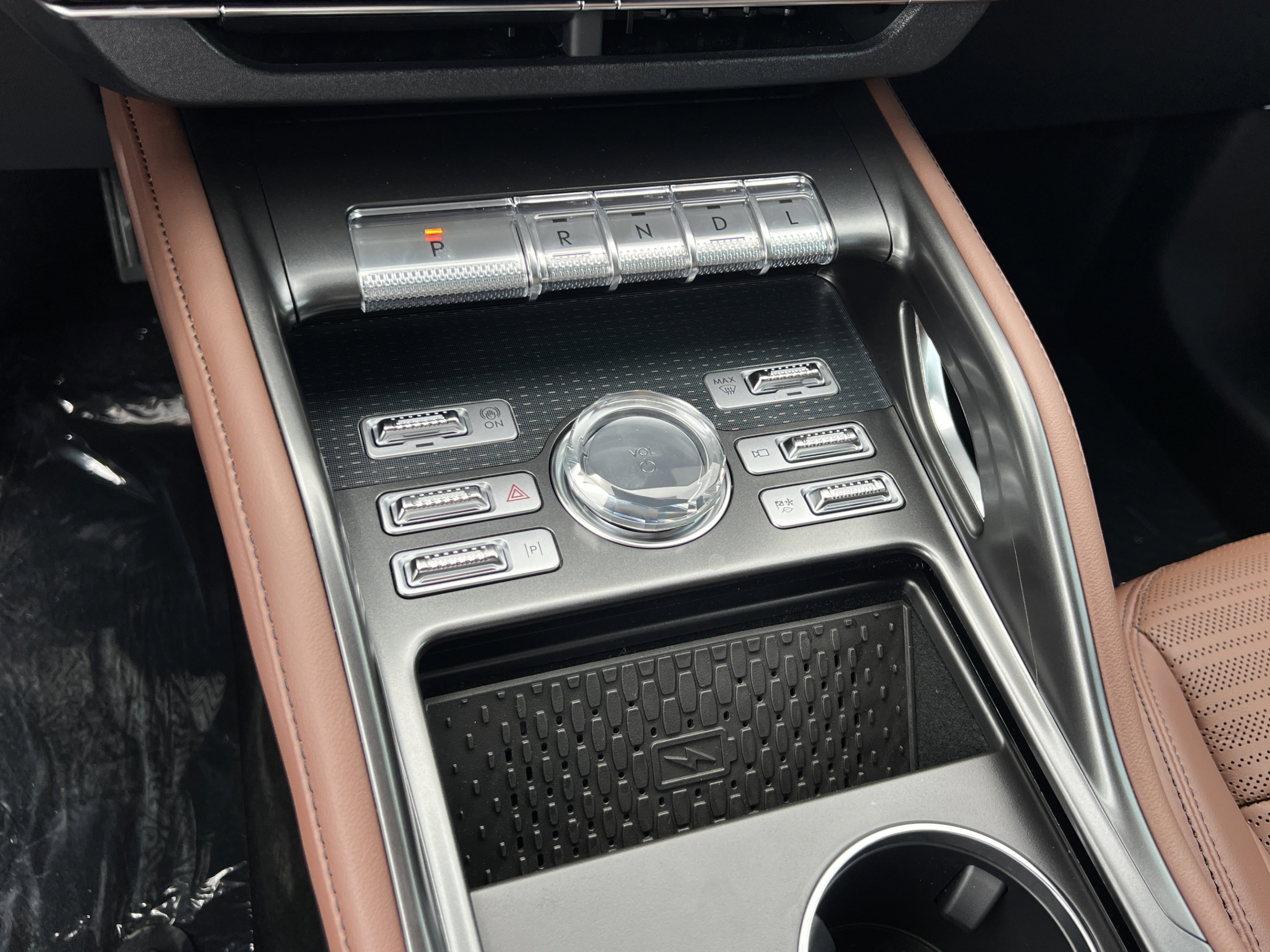 New 2026 Lincoln Nautilus Reserve AWD/4WD image 16