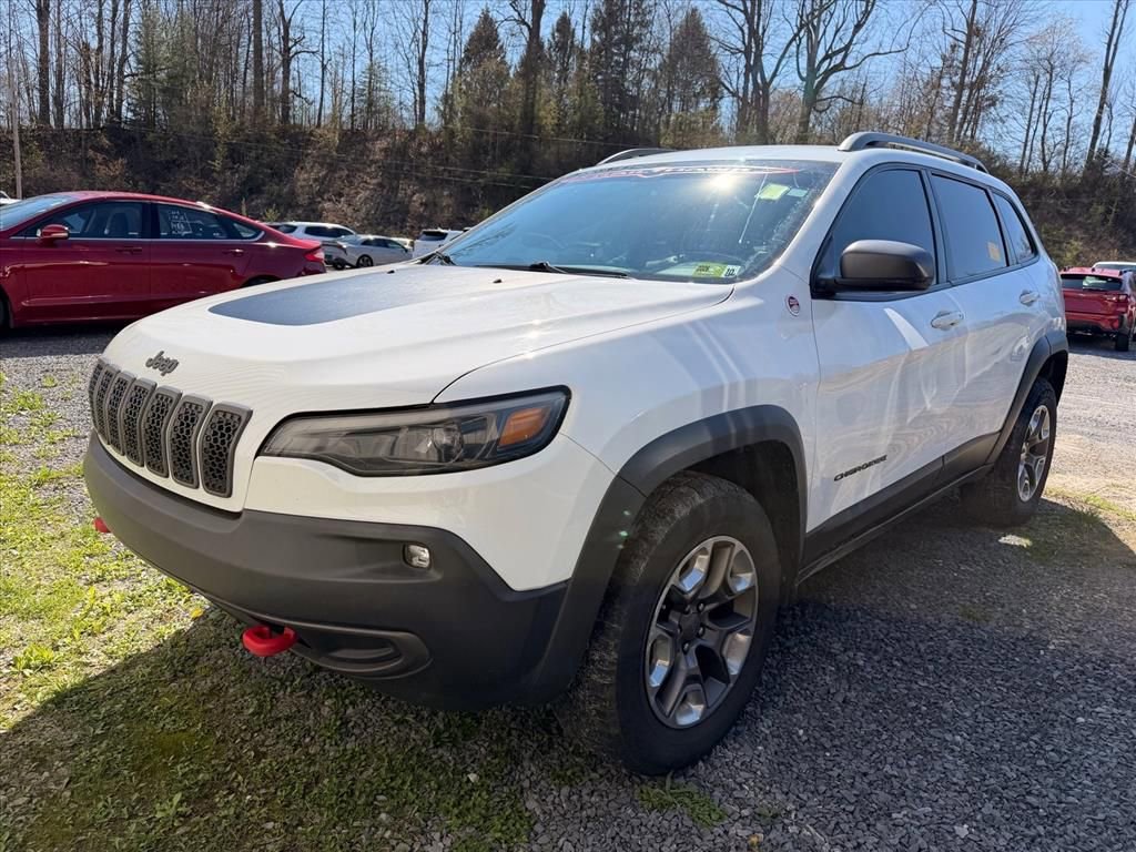 Used 2019 Jeep Cherokee Trailhawk image 2