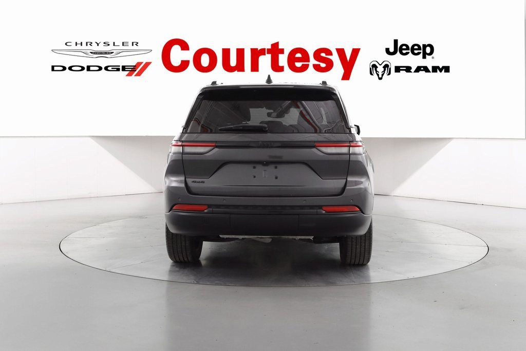 Certified 2022 Jeep Grand Cherokee Altitude image 6