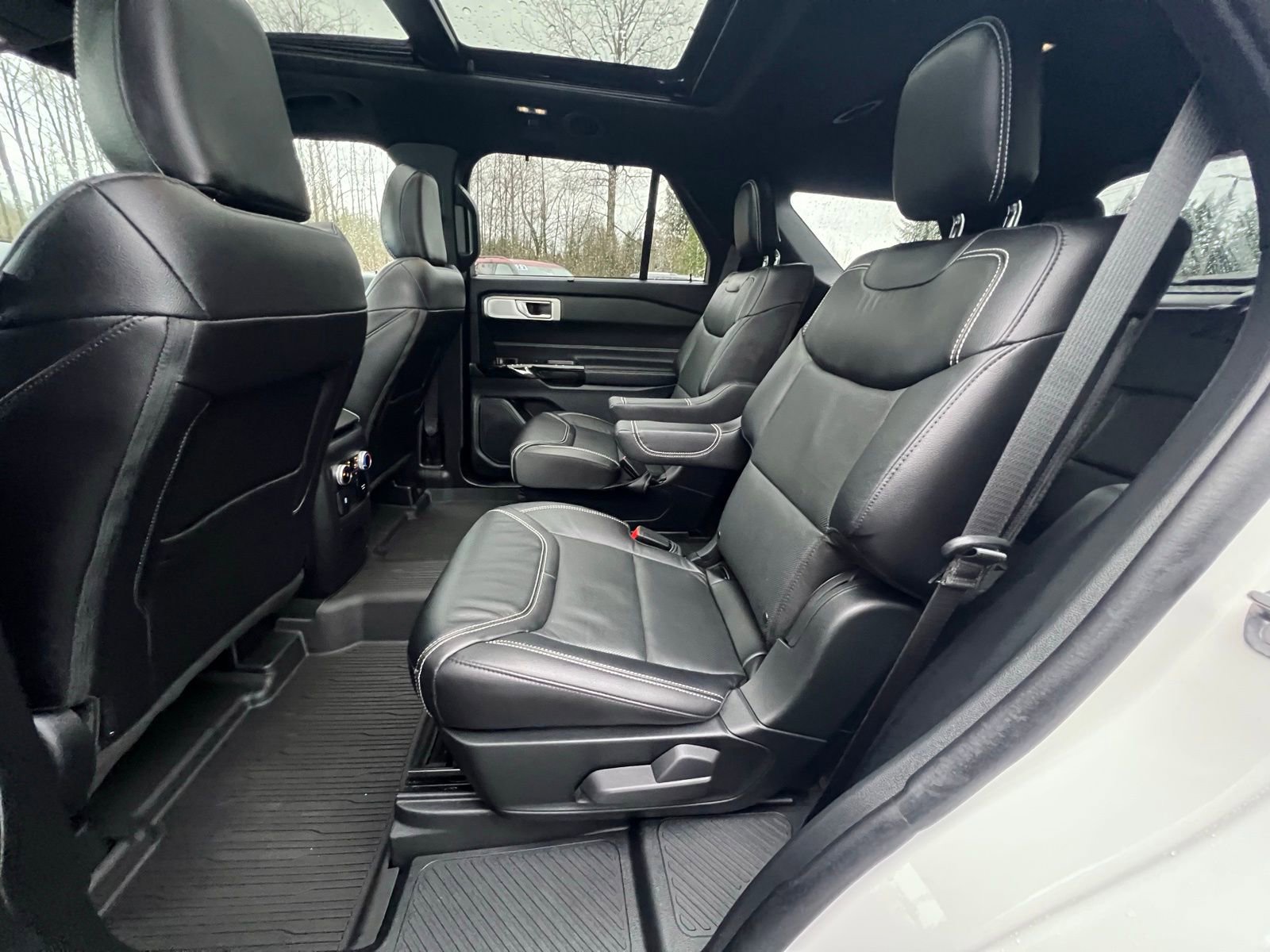 Used 2024 Ford Explorer ST w/ Technology Package image 20