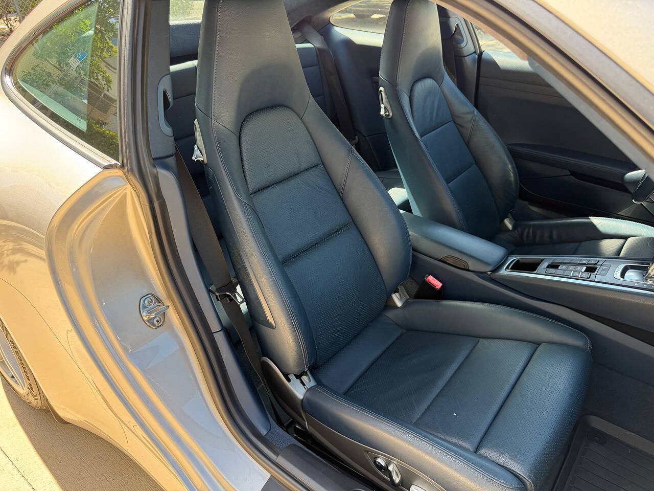 Used 2012 Porsche 911 Carrera RWD image 19