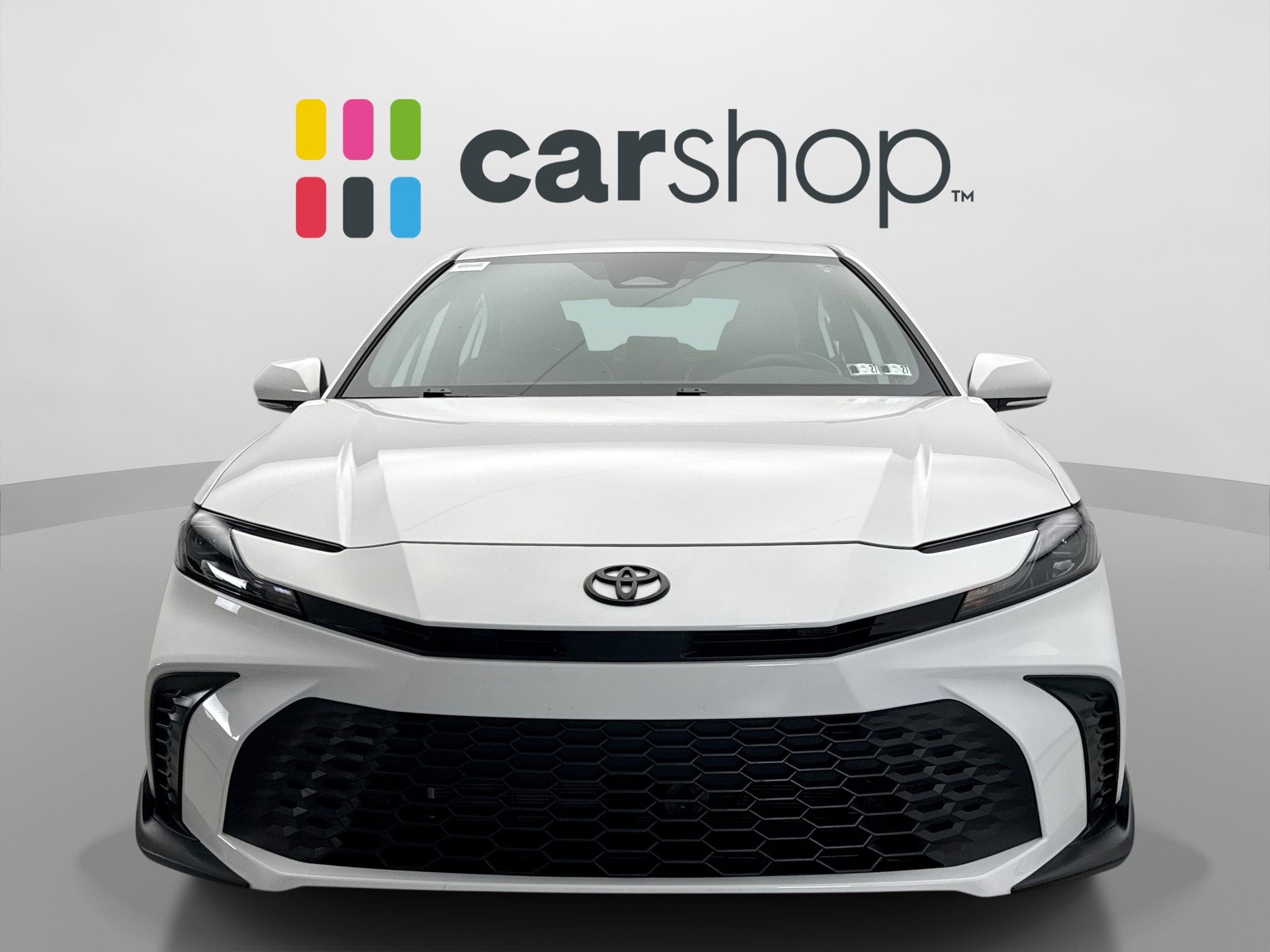 Used 2025 Toyota Camry SE w/ Convenience Package FWD image 8