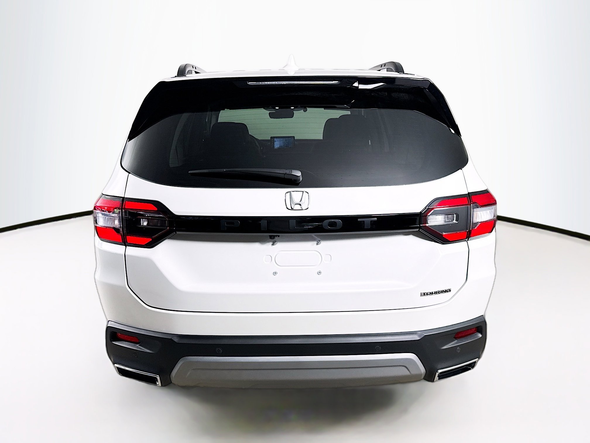 Certified 2025 Honda Pilot Touring image 33