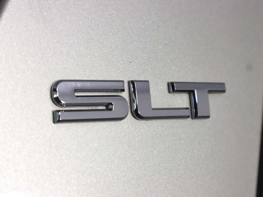 Used 2013 GMC Yukon SLT AWD/4WD image 32