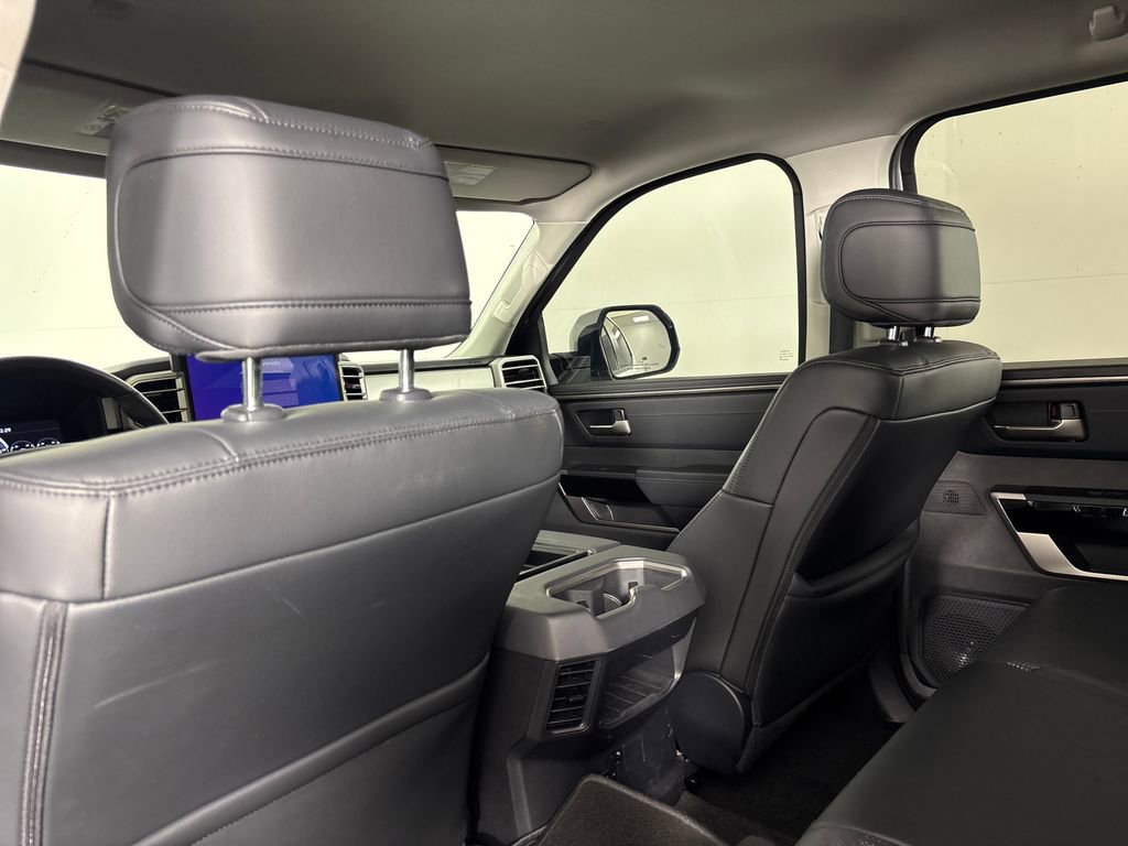 Used 2024 Toyota Tundra Limited AWD/4WD image 27