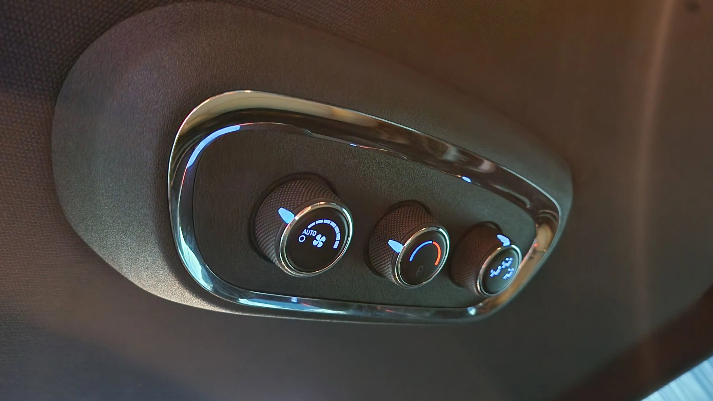 Used 2020 Dodge Durango R/T w/ Blacktop Package image 18